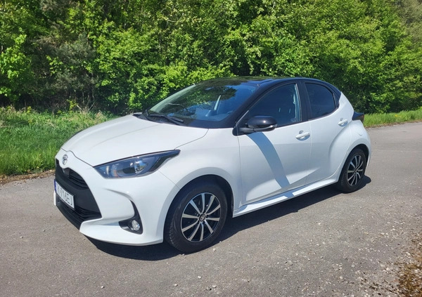 Toyota Yaris cena 59900 przebieg: 99000, rok produkcji 2020 z Radom małe 232